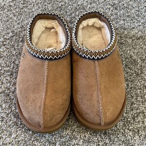 UGG Tan Kids Slippers